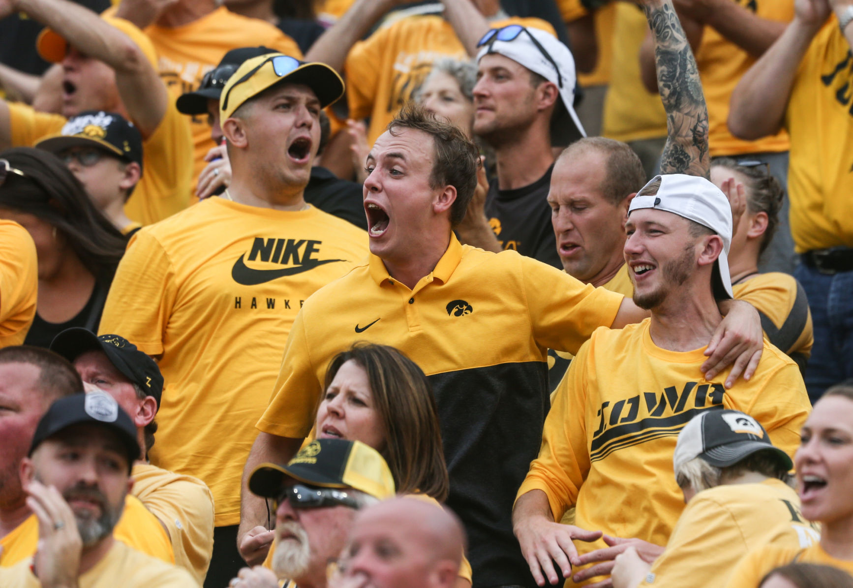 100921-qc-spt-iowa-fball-044
